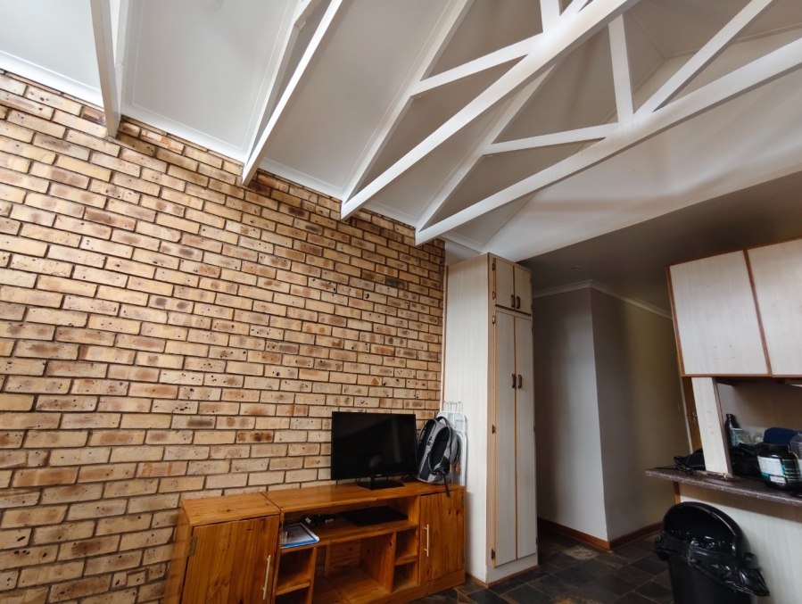 2 Bedroom Property for Sale in Pentagon Park Free State